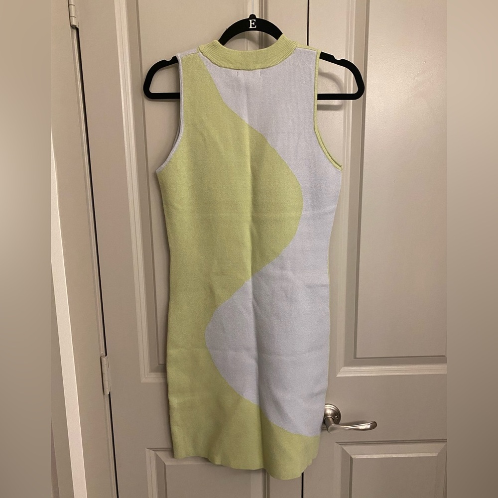 NWT Forever 21 Abstract Colorblock Sweater Dress - Picture 7 of 7